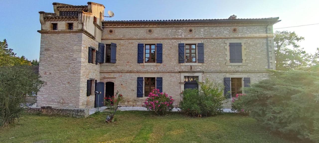 Domaine Les Garrigues Acomodação com café da manhã Puygaillard-de-Quercy Exterior foto